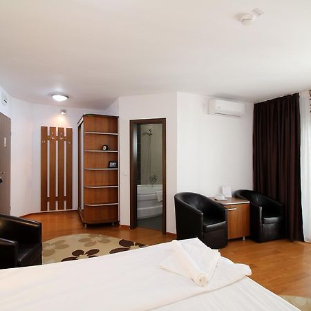 Casa Micu Hotel ซีบิว ภายนอก รูปภาพ