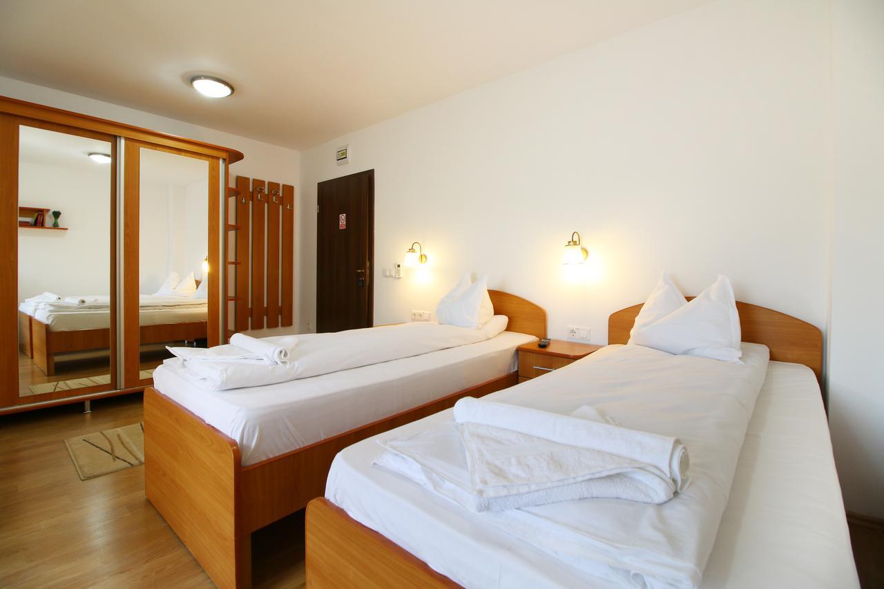 Casa Micu Hotel ซีบิว ภายนอก รูปภาพ