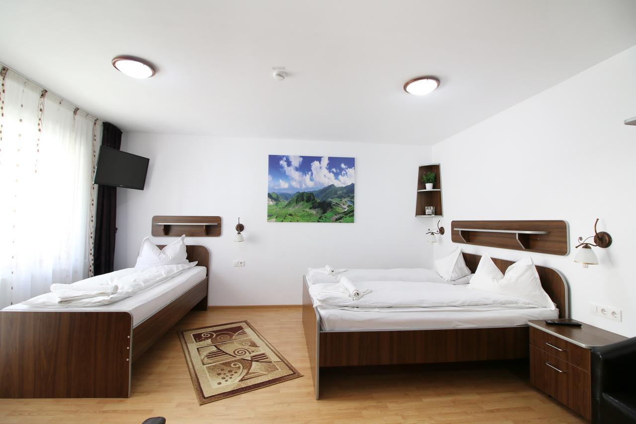 Casa Micu Hotel ซีบิว ภายนอก รูปภาพ
