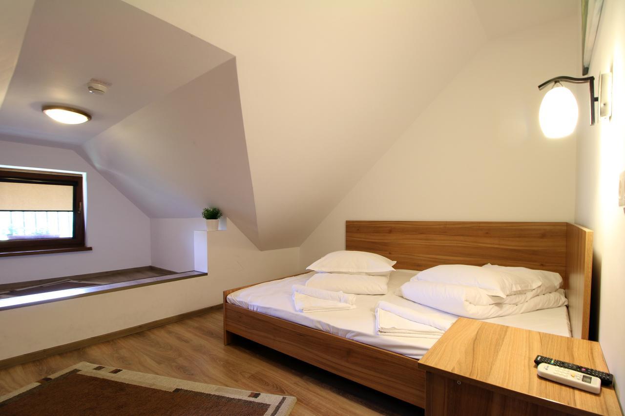 Casa Micu Hotel ซีบิว ภายนอก รูปภาพ