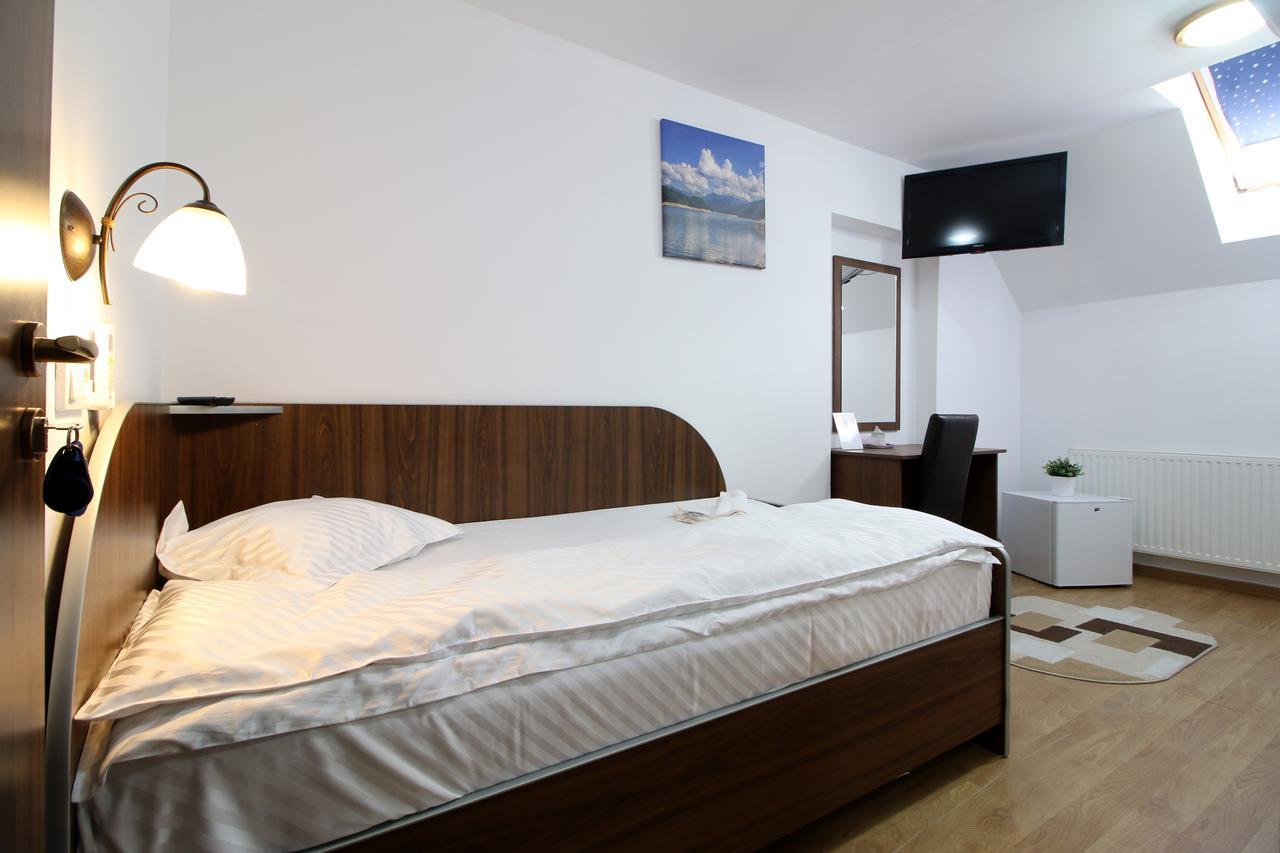 Casa Micu Hotel ซีบิว ภายนอก รูปภาพ