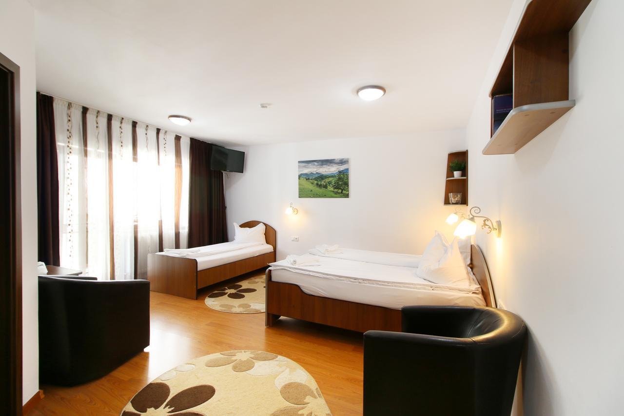 Casa Micu Hotel ซีบิว ภายนอก รูปภาพ