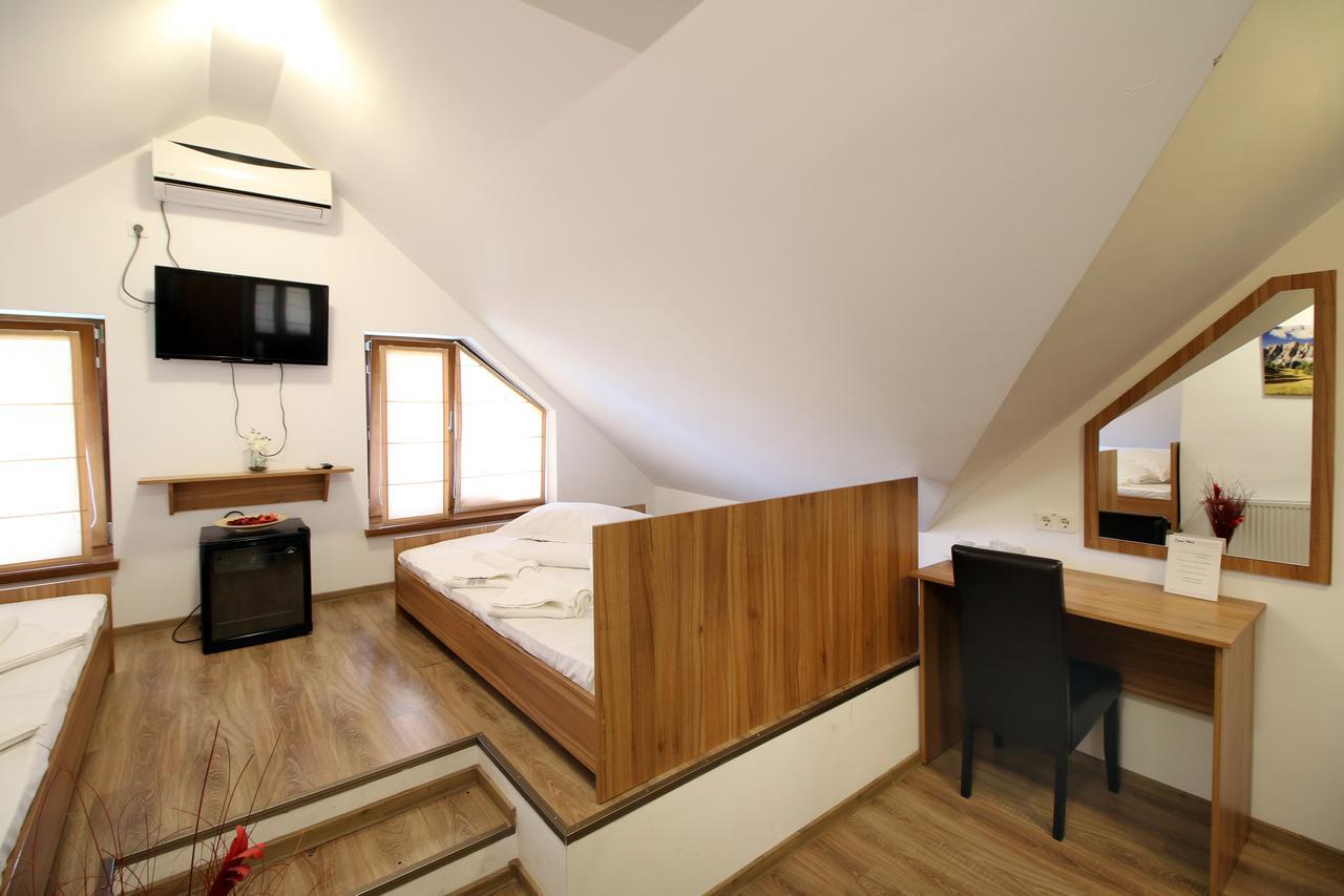 Casa Micu Hotel ซีบิว ภายนอก รูปภาพ